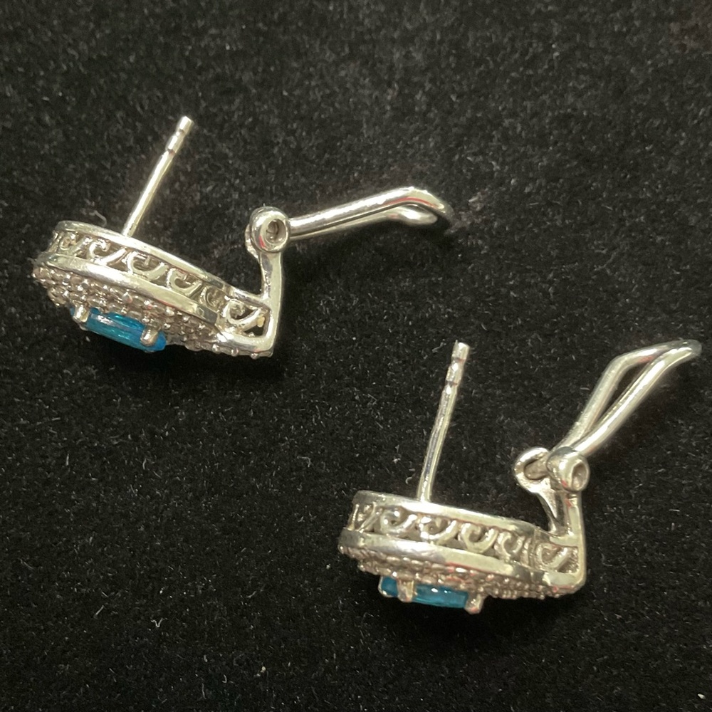 Turquoise Blue Oval Earrings with Sparkling Halo and Silver Setting “925” - Picture 2 of 4